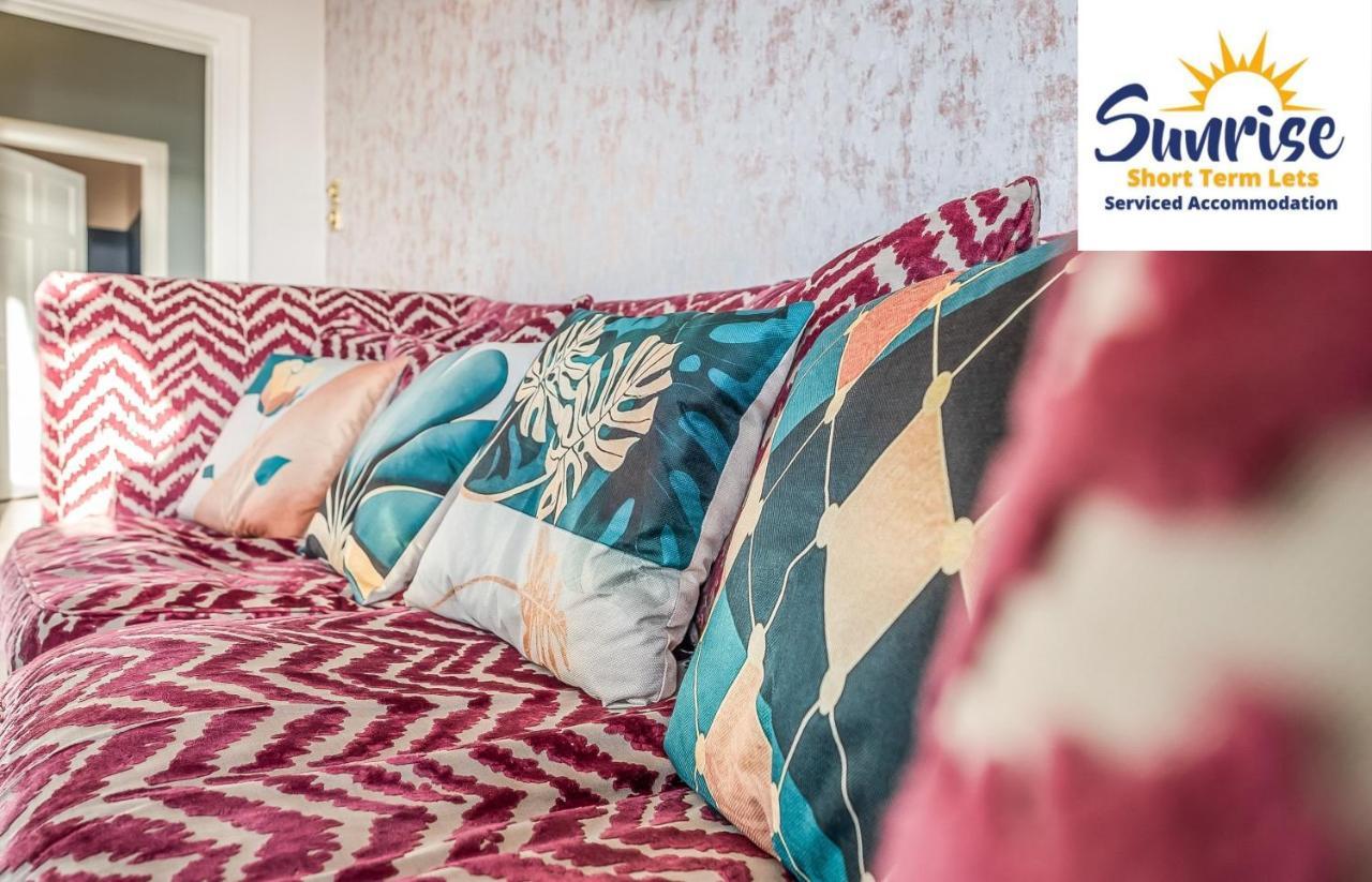 Presidential Apartment, Family Home, Luxury Bedrooms, 2 Rooms, 1 King Bed, 2 Single Beds, Free Wifi, Free Parking, Tourists, Business Travelers, Relocation, Beautiful River Views, - Long Stays, Invoice And Reduced Price Are Only Via Sunrise Short Let Данди Экстерьер фото