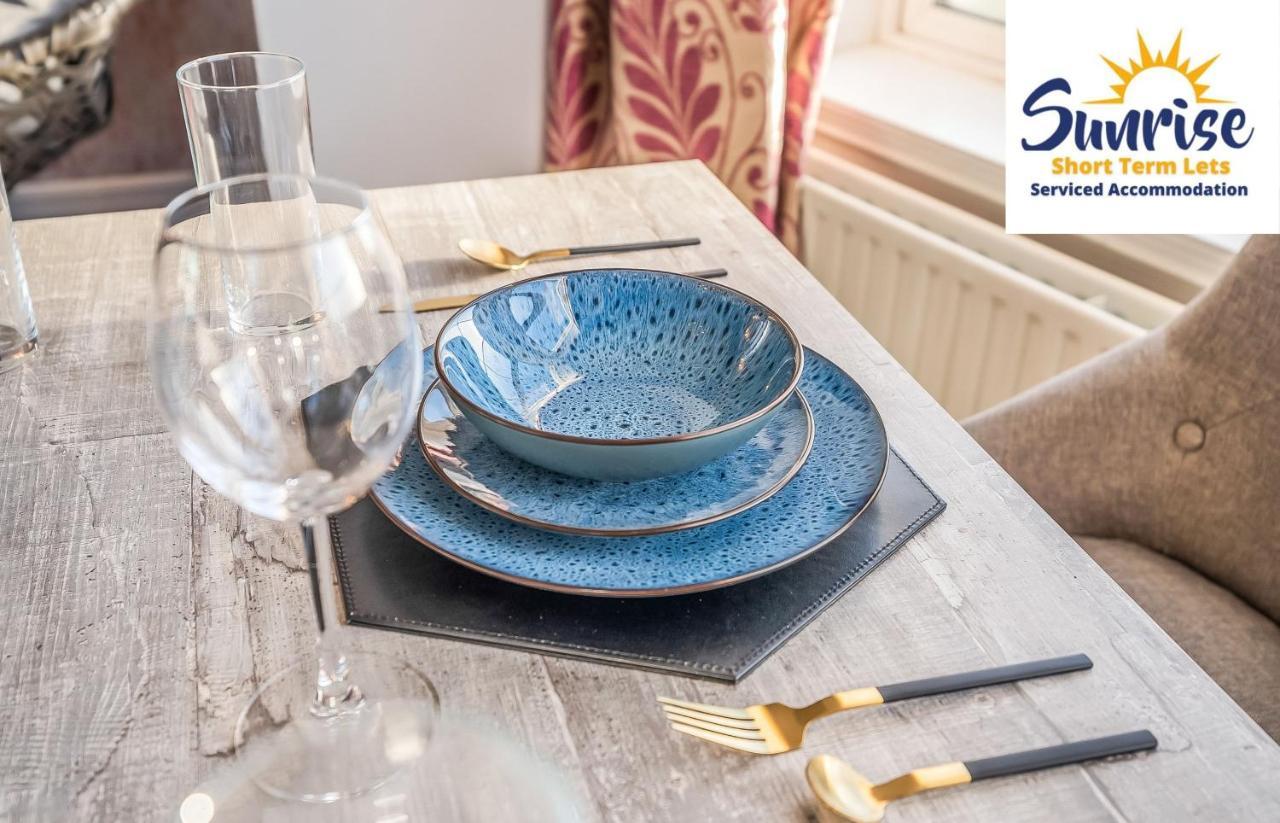 Presidential Apartment, Family Home, Luxury Bedrooms, 2 Rooms, 1 King Bed, 2 Single Beds, Free Wifi, Free Parking, Tourists, Business Travelers, Relocation, Beautiful River Views, - Long Stays, Invoice And Reduced Price Are Only Via Sunrise Short Let Данди Экстерьер фото